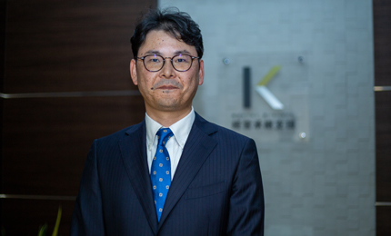 向　洋平